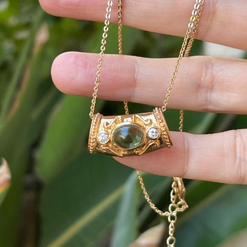 Laura Ramsey designer green cabochon gemstone gold plated solid sterling pendant - Picture 2 of 7